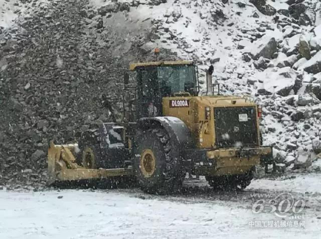 徐工装载机在极寒环境下工作