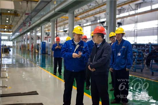 安徽昇龙工程机械有限公司一行来厂交流洽谈