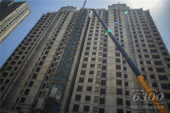徐工起重机助力城市建设