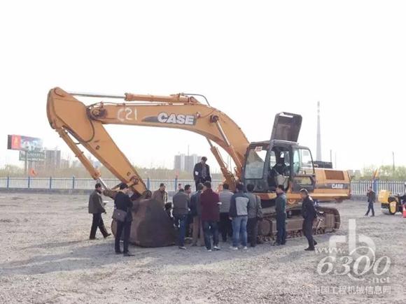 凯斯CX360A<a href=//product.d1cm.com/wajueji/ target=_blank>挖掘机</a>