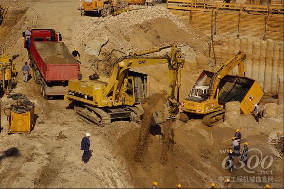 重机行业:下滑趋势明显 转型升级迫在眉睫