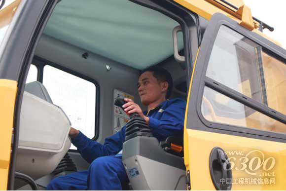 本届大赛冠军，来自中国石油天然气第六建设公司叶昌榜