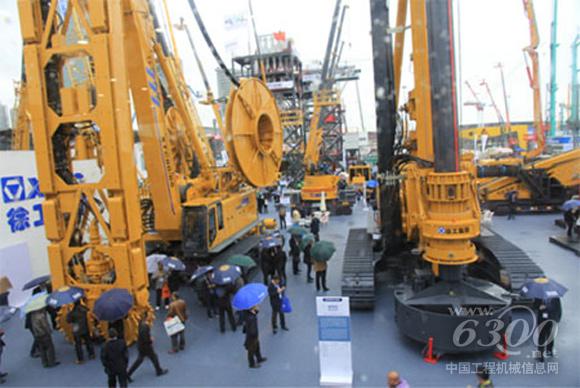 2016上海<a href=//news.d1cm.com/special/baumachina/ target=_blank>宝马展</a>徐工展区