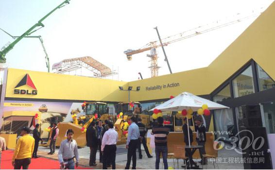 度第4届国际工程机械、建筑设备及矿山设备(宝马)展临工展区拍图