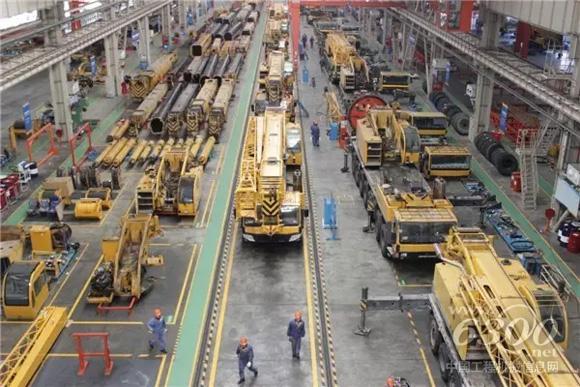 徐工<a href=//product.d1cm.com/qizhongji/ target=_blank>起重机械</a>维修及再制造车间（一）