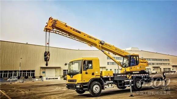 徐工XCT12L4<a href=//product.d1cm.com/qichediao/ target=_blank>汽车起重机</a>