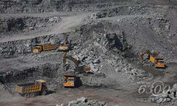 徐工成套矿山设备施工现场