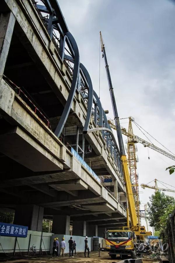 在郑州,XCT25助力轨道交通建设