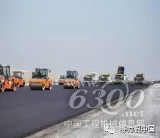 20 台悍马 HD+ 系列与 HD 系列双钢轮压路机用于沥青路面压实作业