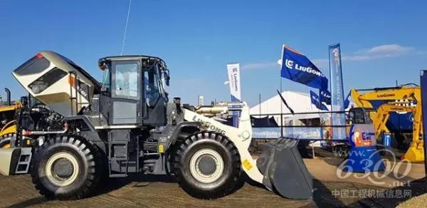 柳工独特香槟配色<a href=//product.d1cm.com/zhuangzaiji/ target=_blank>装载机</a>CLG856H