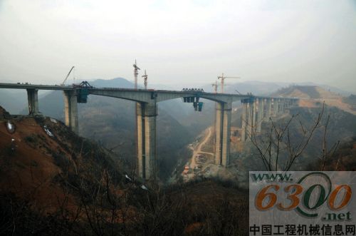 郑卢高速公路,小铁沟特大桥,合龙