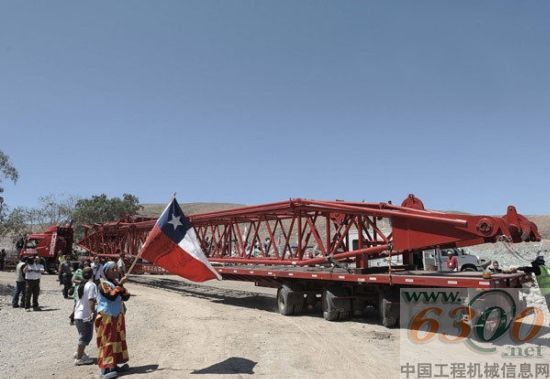 三一重机SCC4000主机、履带、臂架，到达圣何塞矿区