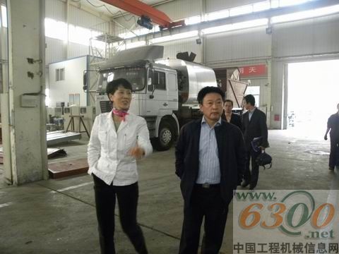 陕西省工信厅田力副厅长一行视察达刚路机