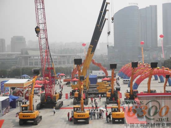 峰会工程机械展,徐工